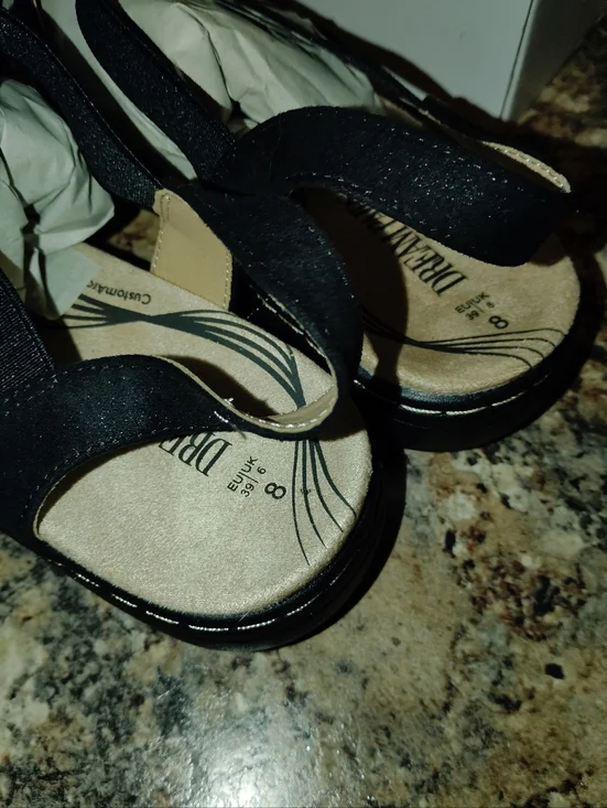 Dream Pairs Black Slingback Sandals with Rhinestone Accent 8 New In Box - Picture 4 of 5